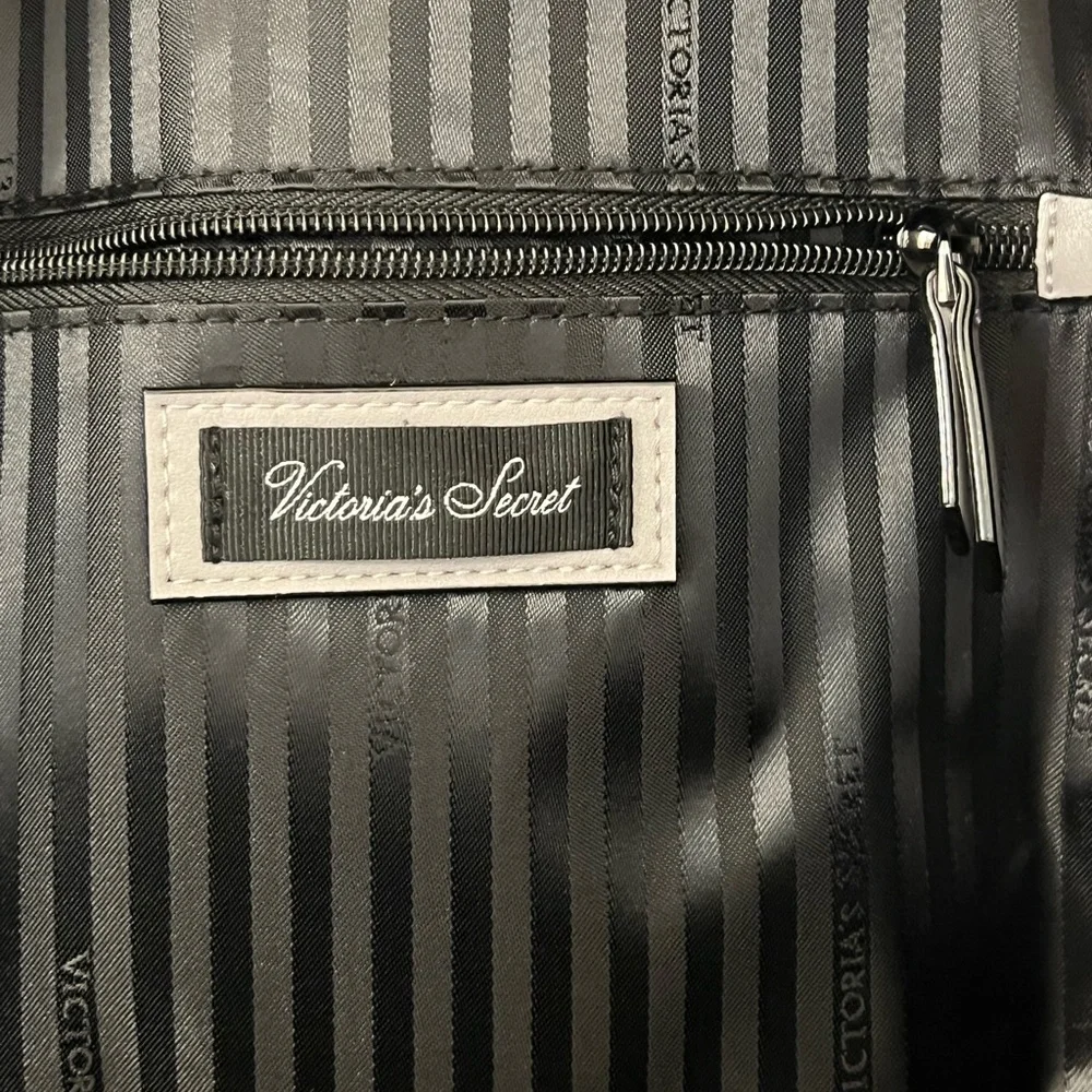 NWT✨Victoria’s Secret Full Size Backpack - Picture 8 of 16